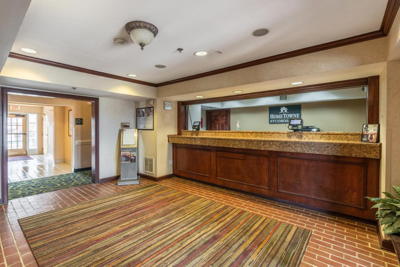 Hometowne Studios & Suites By Red Roof Charlotte - Concord Exterior photo