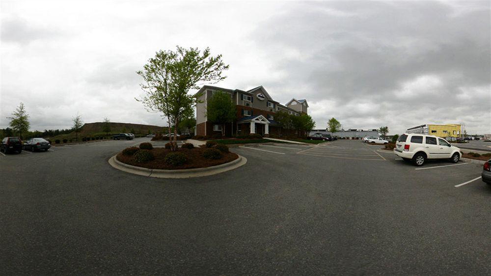 Hometowne Studios & Suites By Red Roof Charlotte - Concord Exterior photo